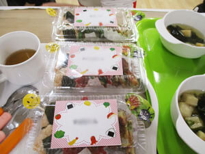 保育園でのイベント給食の様子