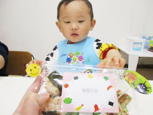 保育園でのイベント給食の様子