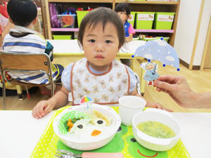 保育園時の給食の様子