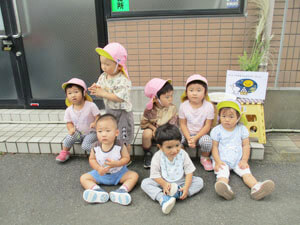 保育園児の集合写真