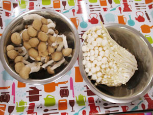 しめじとえのき