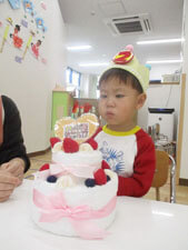 保育園の誕生日会の様子