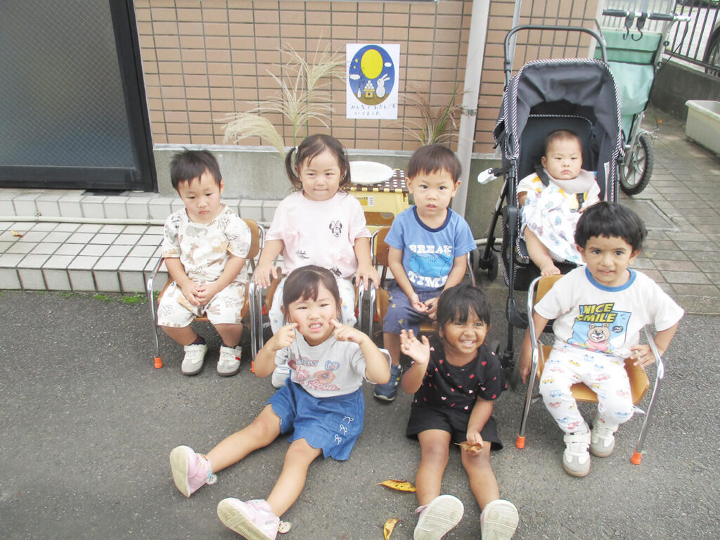 保育園児の集合写真