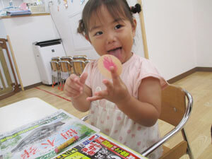 工作をする保育園時の様子